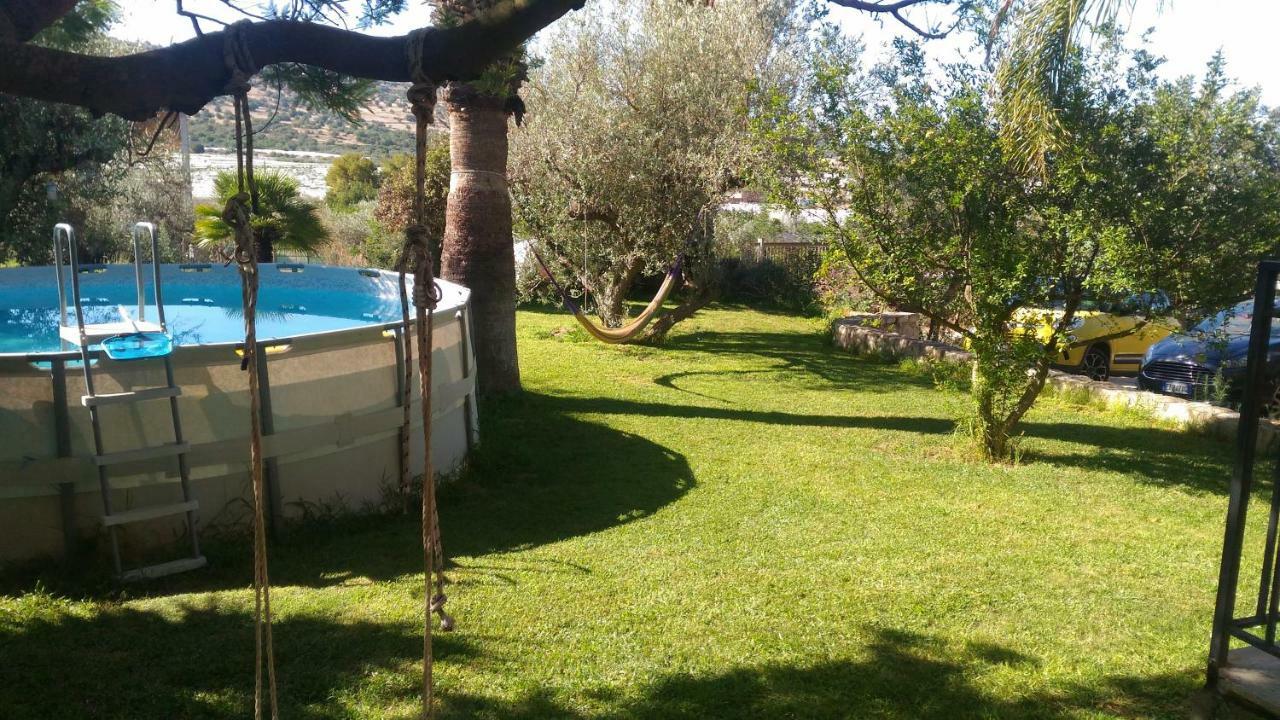 Bed and Breakfast Il Filo Di Paglia Comiso Exterior foto